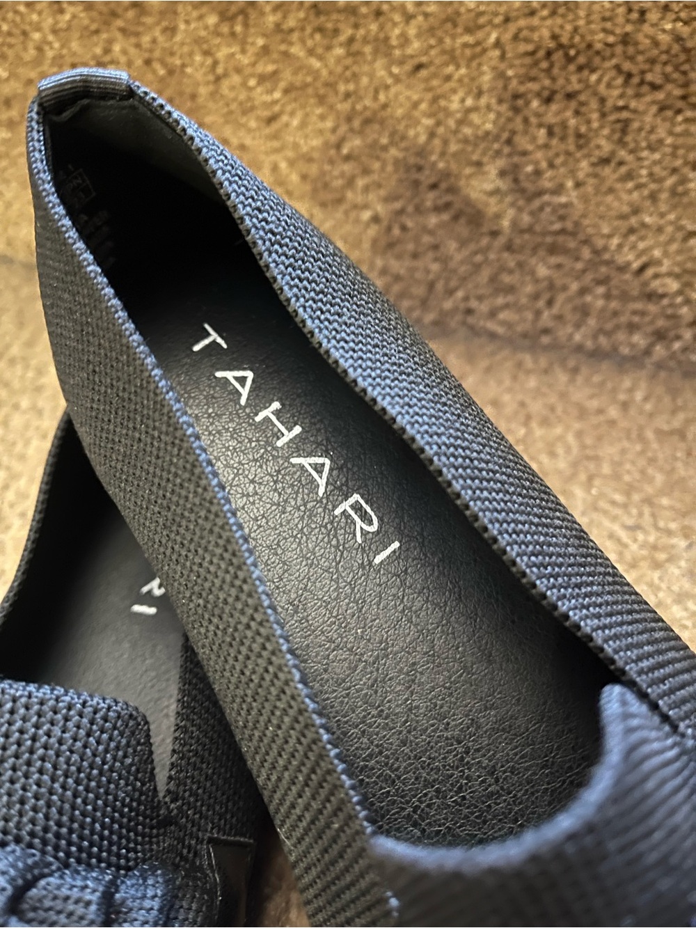 TAHARI ANDALUSIA KNITTED BLACK LOAFERS Size US 6 - Picture 5 of 6